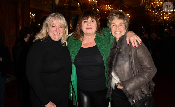 Exclusif - Charlotte de Turckheim, Michèle Bernier et Véronique Jannot - 100ème de la pièce "Je préfère qu'on reste ensemble" au Théâtre des Variétés à Paris le 12 janvier 2023. © Coadic Guirec/Bestimage