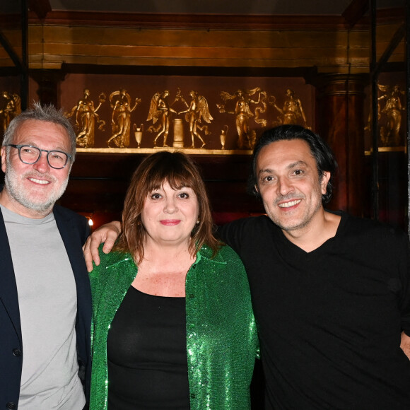 Exclusif - Laurent Ruquier, Michèle Bernier et Olivier Sitruk - 100ème de la pièce "Je préfère qu'on reste ensemble" au Théâtre des Variétés à Paris le 12 janvier 2023. © Coadic Guirec/Bestimage