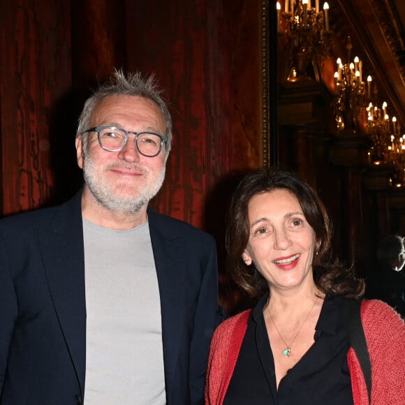 Exclusif - Laurent Ruquier et Valérie Karsenti - 100ème de la pièce "Je préfère qu'on reste ensemble" au Théâtre des Variétés à Paris le 12 janvier 2023. © Coadic Guirec/Bestimage