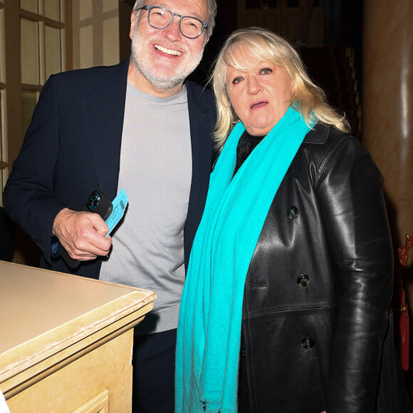 Exclusif - Laurent Ruquier et Charlotte de Turckheim - 100ème de la pièce "Je préfère qu'on reste ensemble" au Théâtre des Variétés à Paris le 12 janvier 2023. © Coadic Guirec/Bestimage