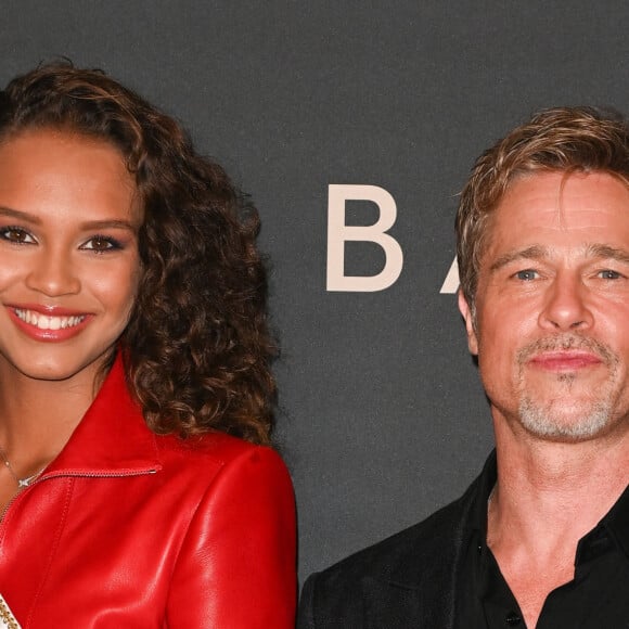 Indira Ampiot (Miss France 2023) et Brad Pitt à la première du film "Babylon" au cinéma Le Grand Rex à Paris, France, le 14 janvier 2023. © Coadic Guirec/Bestimage