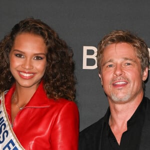 Indira Ampiot (Miss France 2023) et Brad Pitt à la première du film "Babylon" au cinéma Le Grand Rex à Paris, France, le 14 janvier 2023. © Coadic Guirec/Bestimage