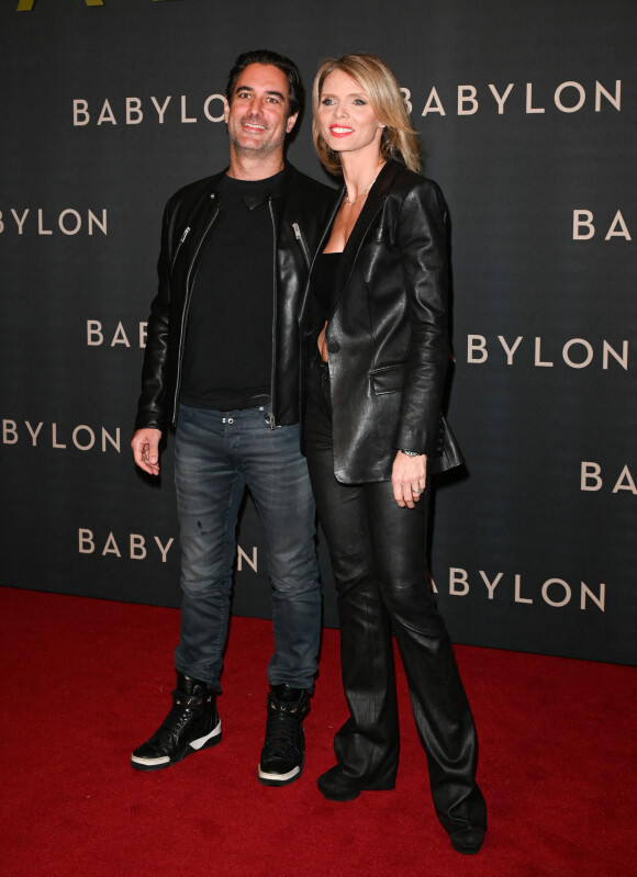Laurent Schenten et sa femme Sylvie Tellier à la première du film "Babylon" au cinéma Le Grand Rex à Paris, France, le 14 janvier 2023. © Coadic Guirec/Bestimage