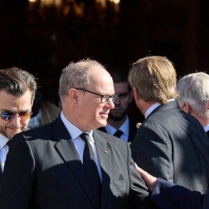 Le prince Albert II de Monaco, Alexandre de Yougoslavie - Sorties des obsèques du roi Constantin II de Grèce en la cathédrale métropolitaine d'Athènes, Grèce, le 16 janvier 2023. © Cyril Moreau/Bestimage 