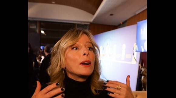 "Je faisais pipi sur elle" : Karin Viard évoque un souvenir "pas très classe" (mais très drôle) à l'Alpe d'Huez