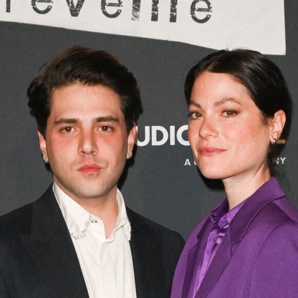 Xavier Dolan et Julianne Côté - Avant-première de la serie "La Nuit où Laurier Gaudreault s'est réveillé" à la Cinémathèque Française à Paris le 17 janvier 2023. © Coadic Guirec/Bestimage