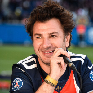 Michaël Youn - People et supporters au Parc des Princes pour assister à la finale de la ligue des Champions UEFA 2020 sur écran géant à Paris, le 23 août 2020. Le Bayern de Munich remporte la finale de la ligue des Champions UEFA 2020 à Lisbonne en gagnant 1-0 face au PSG (Paris Saint-Germain). © Federico Pestellini / Panoramic / Bestimage 