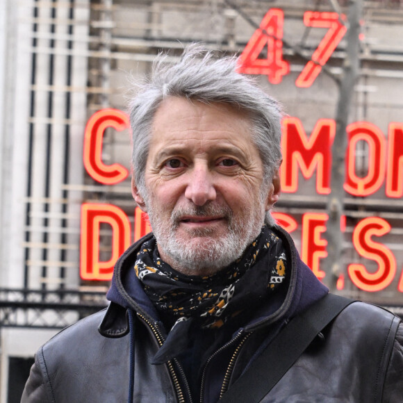 Exclusif - Antoine de Caunes sera le maître de cérémonie de la 47ème cérémonie des César à l'Olympia, le 25 février 2022. Paris. Le 24 février 2022. © Lionel Urman / Panoramic / Bestimage