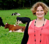 Aude, éleveuse de vaches laitières en Bretagne. "L'amour est dans le pré".