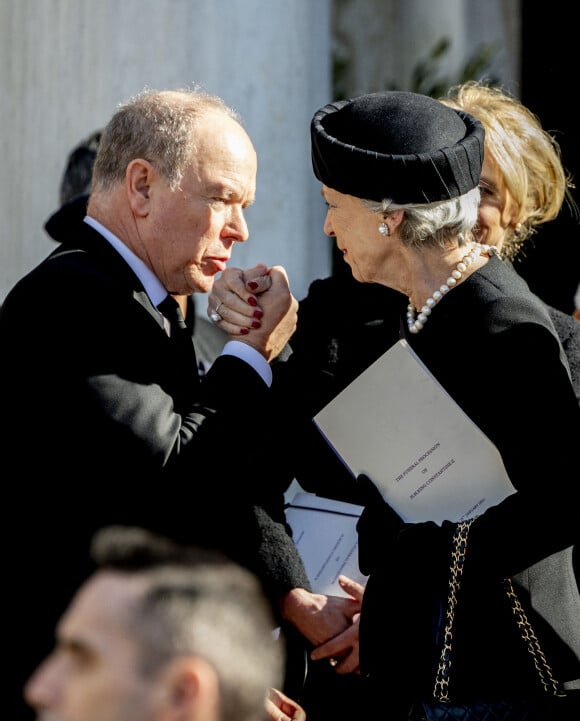 Le Prince Albert II de Monaco aux obsèques du roi Constantin de Grèce à Athènes, le 16 janvier 2023. Photo by Robin Utrecht/ABACAPRESS.COM