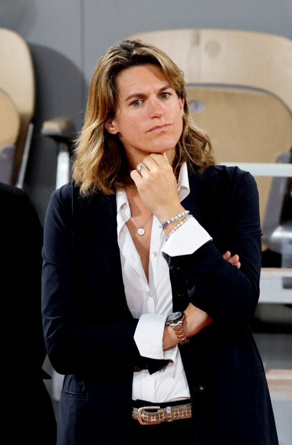 Amélie Mauresmo (directrice du tournoi de Roland-Garros) en tribune (jour 14) lors des Internationaux de France de Tennis de Roland Garros 2022 à Paris, France, le 4 juin 2022. © Dominique Jacovides/Bestimage