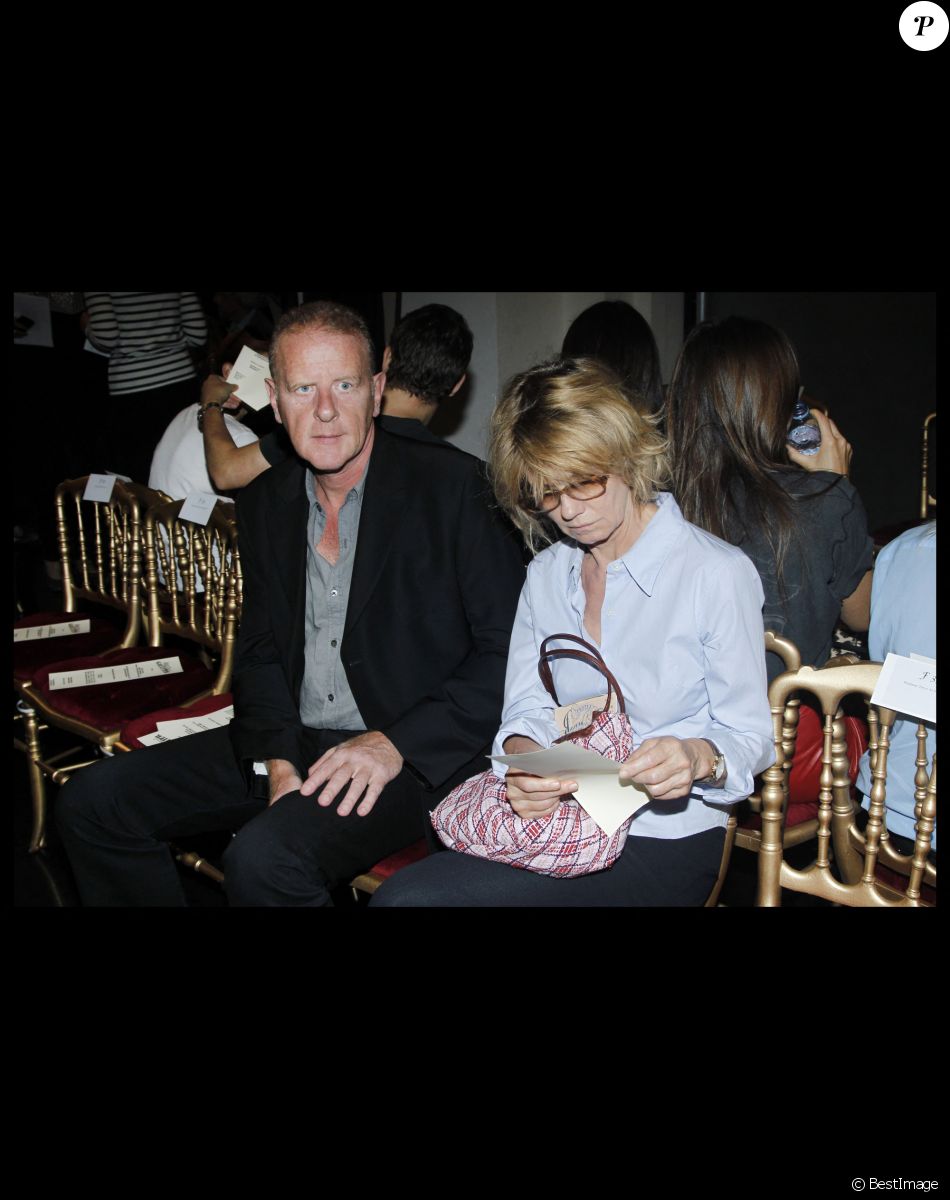 Miou-Miou et Jean Teulé au défilé de Jean Paul Gaultier à Paris en 2011