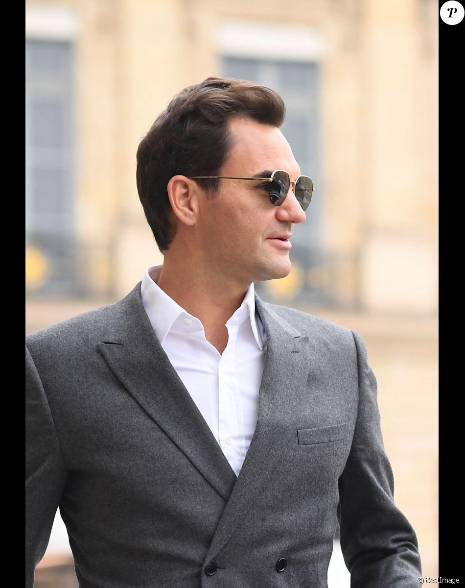 Exclusif - Roger Federer, sa femme Mirka Federer arrivent à l'hôtel Riz après avoir assisté au déilé Chanel Haute Couture printemps / été 2023 lors de la fashion week à Paris le 24 janvier 2023.