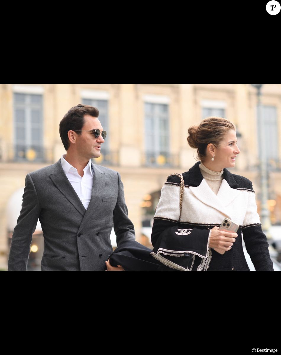 Exclusif - Roger Federer, sa femme Mirka Federer arrivent à l'hôtel Riz après avoir assisté au déilé Chanel Haute Couture printemps / été 2023 lors de la fashion week à Paris le 24 janvier 2023.