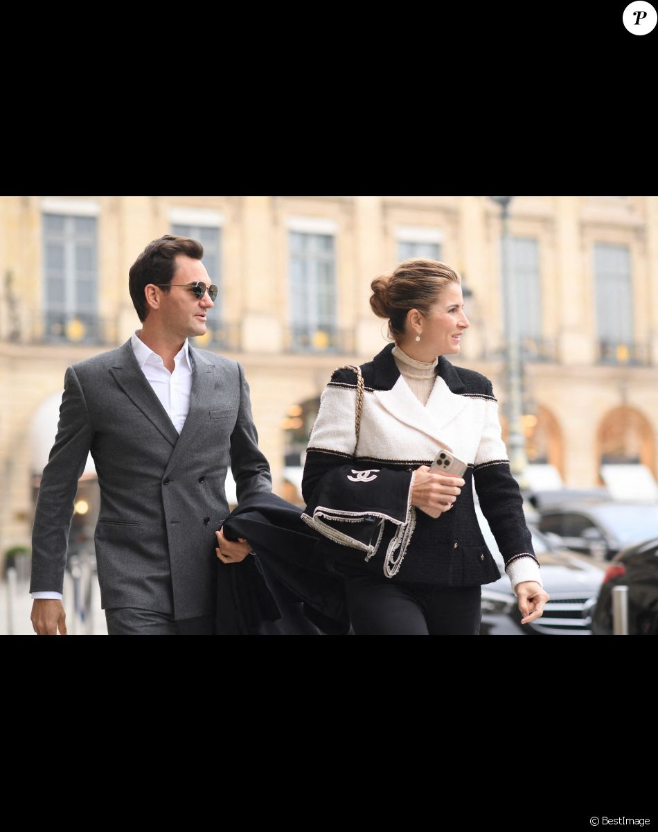 Exclusif - Roger Federer, sa femme Mirka Federer arrivent à l'hôtel Riz après avoir assisté au déilé Chanel Haute Couture printemps / été 2023 lors de la fashion week à Paris le 24 janvier 2023.