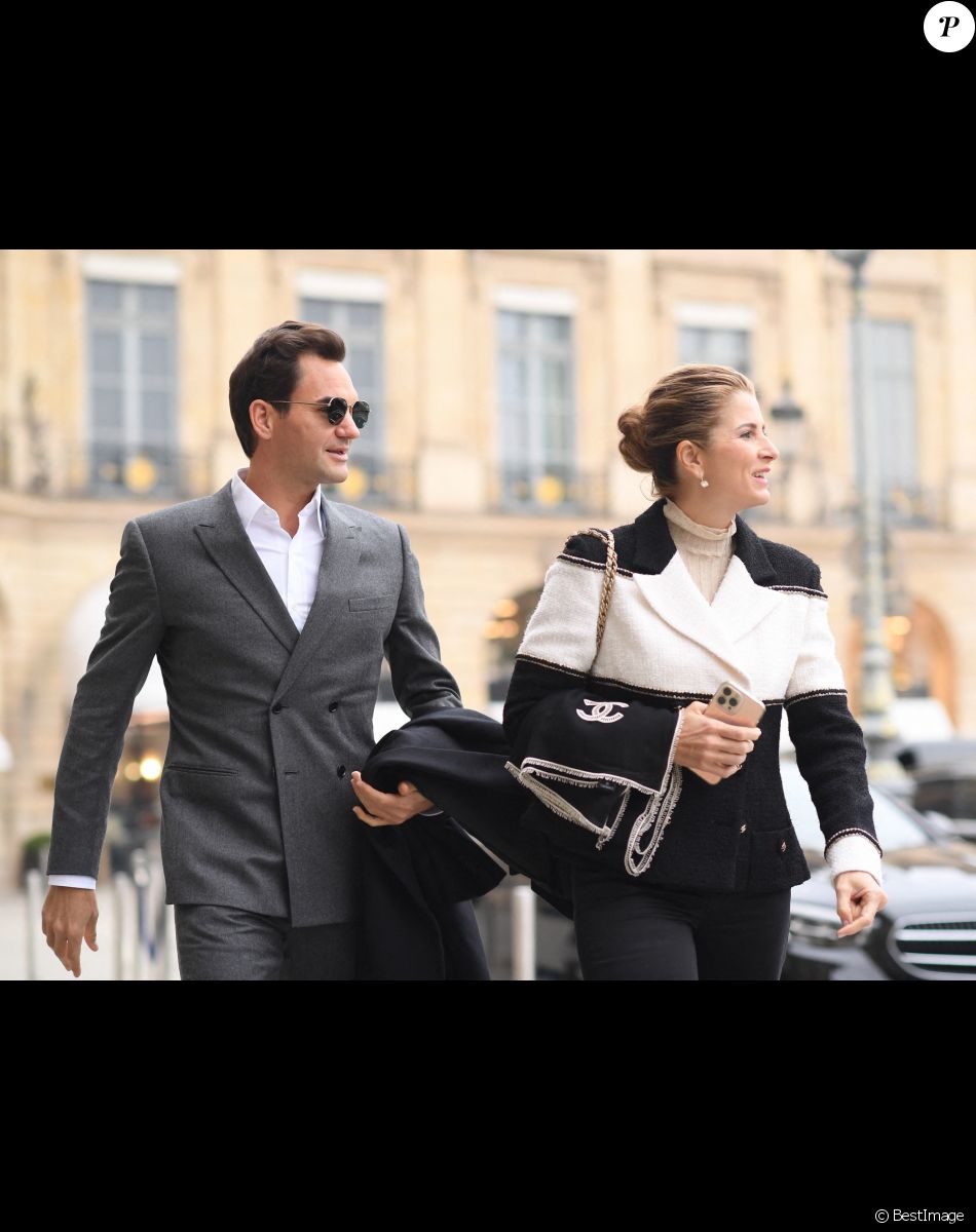 Exclusif - Roger Federer, sa femme Mirka Federer arrivent à l'hôtel Riz après avoir assisté au déilé Chanel Haute Couture printemps / été 2023 lors de la fashion week à Paris le 24 janvier 2023.