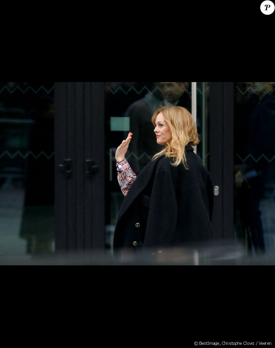 Vanessa Paradis - Défilé Chanel Haute Couture printemps/été 2023 lors de la Fashion week à Paris le 24 janvier 2023. © Christophe Clovis / Veeren / Bestimage