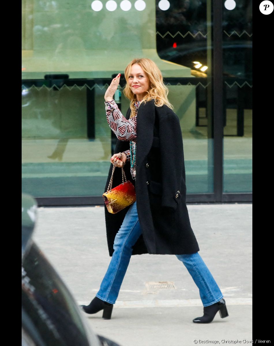 Vanessa Paradis - Défilé Chanel Haute Couture printemps/été 2023 lors de la Fashion week à Paris le 24 janvier 2023. © Christophe Clovis / Veeren / Bestimage
