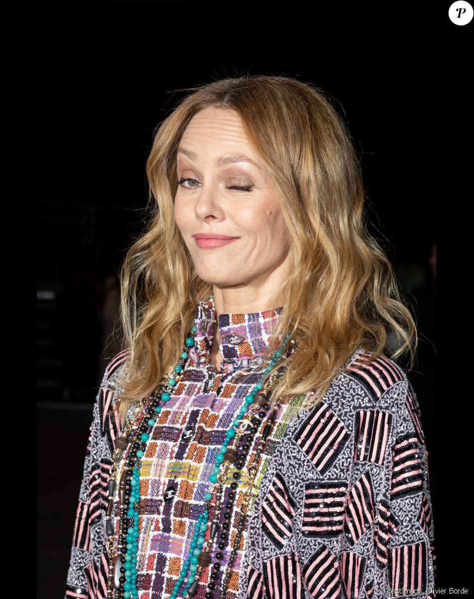 Vanessa Paradis - Défilé Haute-Couture Chanel au Grand Palais Éphémère lors de la Fashion Week printemps-été 2023 de Paris, le 24 janvier 2023. © Olivier Borde/Bestimage