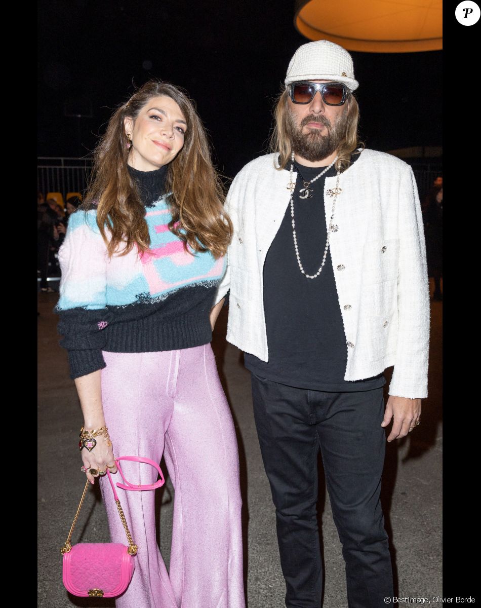 Amandine de La Richardière et son mari Sébastien Tellier - Défilé Haute-Couture Chanel au Grand Palais Éphémère lors de la Fashion Week printemps-été 2023 de Paris, le 24 janvier 2023. © Olivier Borde/Bestimage