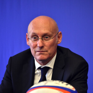 Info - Bernard Laporte en garde à vue pour blanchiment de fraude fiscale aggravé - Bernard Laporte, le président de la fédération française de rugby, durant la tournée des villes hôtes de FRANCE2023, la coupe du monde de rugby 2023, à Nice, France, le 12 octobre 2017. La tournée des villes hôtes se déroule du 2 au 25 octobre. La ville de Nice est le quatrième site après Lille, Nantes et Toulouse à accueillir le Roadshow. Toute la journée des animations autour du rugby sont proposées au niçois et à des éléves de différentes écoles et de club de rugby. Avec 8 autres villes, Bordeaux, Lille, Lyon, Marseille, Nantes, Paris/Saint-Denis, Saint-Étienne et Toulouse , la FFR a sélectionné Nice comme seul territoire hôte au Sud de la France. La FFR connaitra la décision de la World rugby le 15 novembre suite à sa présentation du dossier de candidature de la France pour l'organisation de la Coupe du Monde qu'elle a faite à Londres lors d'un grand oral. © Bruno Bebert/Bestimage