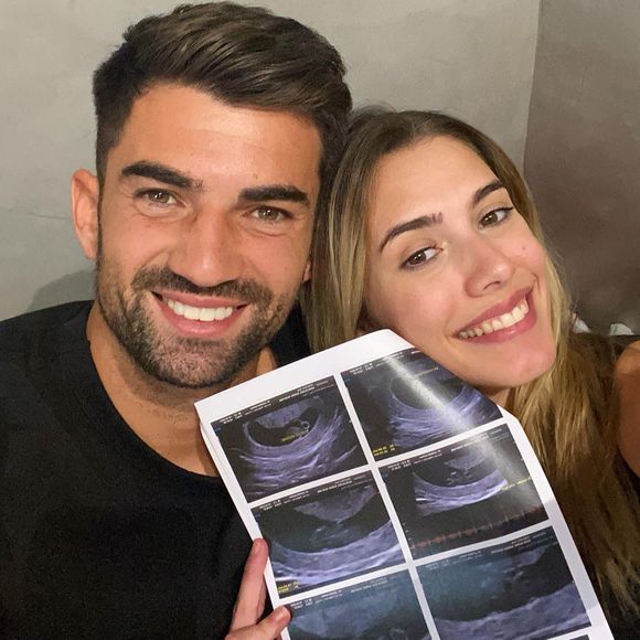 Enzo Zidane, le fils aîné de Zinédine Zidane, annonce qu'il va devenir papa. Sa fiancée Karen Gonçalves est enceinte de leur premier enfant. 29 janvier 2022.