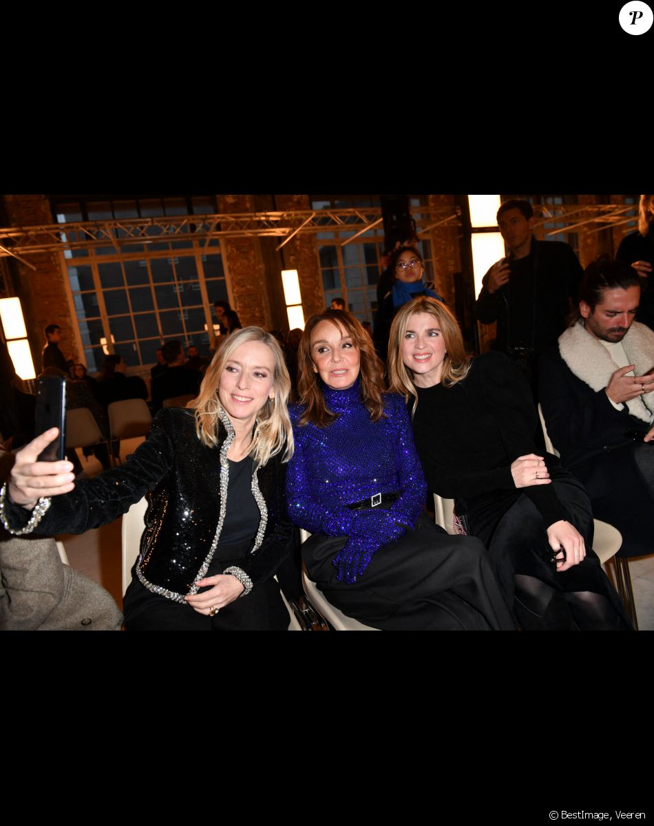 Léa Drucker, Philippine Leroy-Beaulieu, Cécile Cassel - Défilé de mode Haute-Couture Alexandre Vauthier au 50 boulevard Lefebvre lors de la Fashion Week printemps-été 2023 de Paris, le 24 janvier 2023. © Veeren/Bestimage