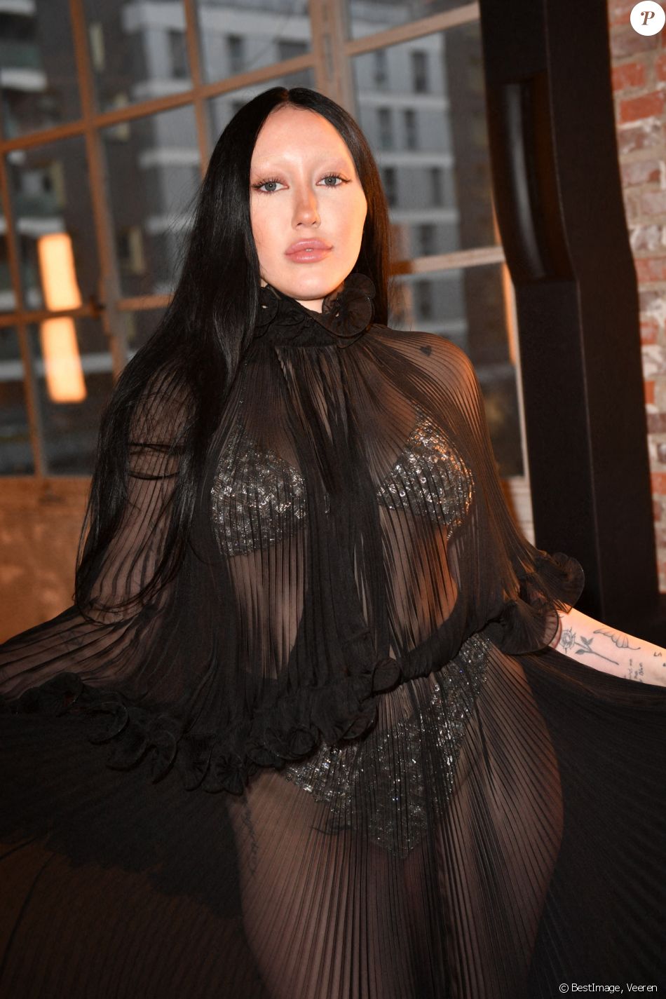 Noah Cyrus Défilé De Mode Haute Couture Alexandre Vauthier Au 50 Boulevard Lefebvre Lors De La