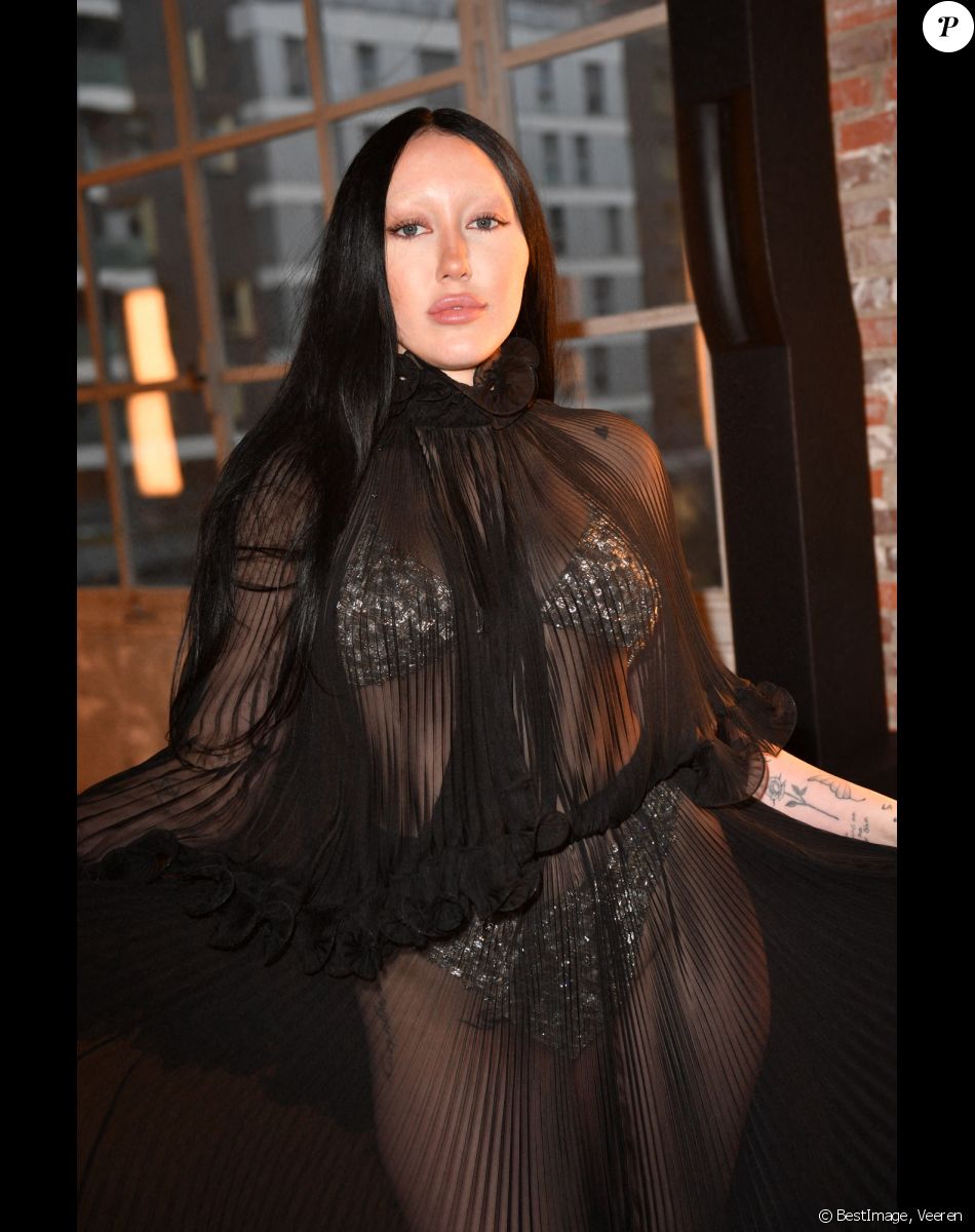 Noah Cyrus - Défilé de mode Haute-Couture Alexandre Vauthier au 50 boulevard Lefebvre lors de la Fashion Week printemps-été 2023 de Paris, le 24 janvier 2023. © Veeren/Bestimage