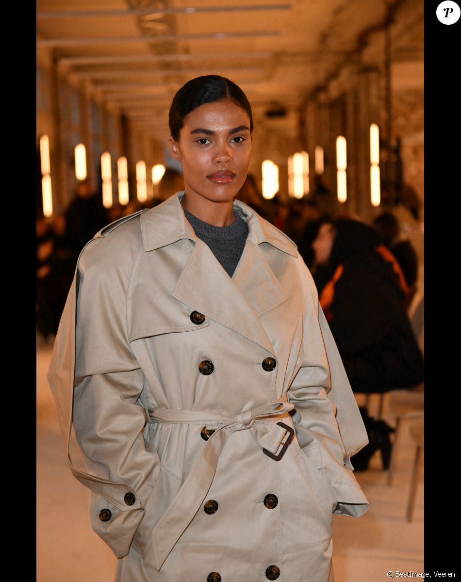 Tina Kunakey - Défilé de mode Haute-Couture Alexandre Vauthier au 50 boulevard Lefebvre lors de la Fashion Week printemps-été 2023 de Paris, le 24 janvier 2023. © Veeren/Bestimage