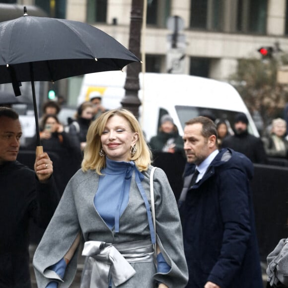 Courtney Love au défilé Fendi "Collection Haute Couture Printemps/Eté 2023" lors de la Fashion Week de Paris (PFW), le 26 janvier 2023. © Christophe Clovis/Ramsamy Veeren/Bestimage 