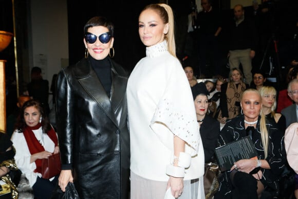 Cristina Cordula et Adriana Karembeu - People au défilé de mode Haute-Couture "Stéphane Rolland" au Théâtre de Chaillot lors de la fashion week à Paris. Le 24 janvier 2023 © Veeren-Christophe Clovis / Bestimage 