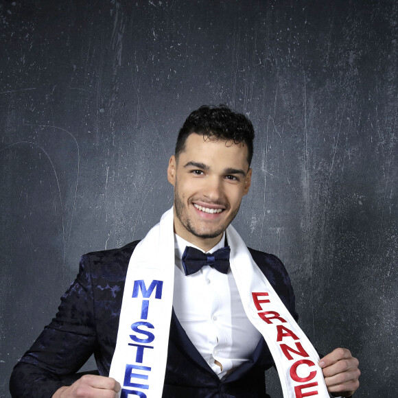 Portrait de Mister France 2022 Lenny Tabourel, lors de l'enregistrement de l'émission "L'Instant de Luxe". Le 27 janvier 2022 © Cédric Perrin / Bestimage