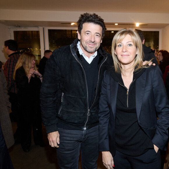 Exclusif - Amanda Sthers et Patrick Bruel - Personnalités lors du vernissage de l'exposition de Amanda Sthers "Le lendemain, tout a changé" à la galerie "75 Faubourg" à Paris. Le 1er décembre 2022. © Cyril Moreau / Bestimage 
