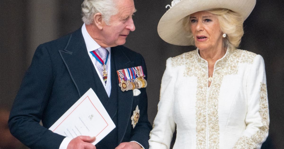 Prince William v Prince Harry : la décision du prince Charles III ne passe pas du tout