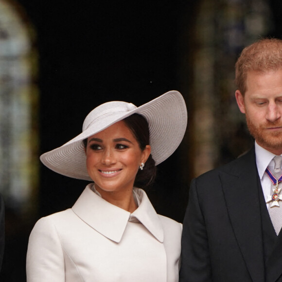 Peter Philips, Le prince Harry, duc de Sussex, et Meghan Markle, duchesse de Sussex, Zara Phillips (Zara Tindall) - Les membres de la famille royale et les invités lors de la messe célébrée à la cathédrale Saint-Paul de Londres, dans le cadre du jubilé de platine (70 ans de règne) de la reine Elisabeth II d'Angleterre. Londres, le 3 juin 2022. 