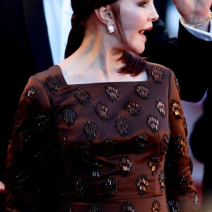 Priscilla Presley - Montée des marches du film " Elvis " lors du 75ème Festival International du Film de Cannes. Le 25 mai 2022 © Dominique Jacovides / Bestimage 