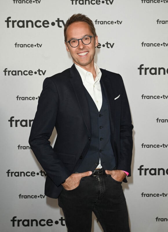 Damien Thévenot au photocall pour la conférence de presse de rentrée de France TV à la Grande Halle de la Villette à Paris. © Coadic Guirec/Bestimage