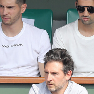 Luca et Enzo Zidane dans les tribunes des Internationaux de France de Tennis de Roland Garros à Paris, le 10 juin 2018. © Dominique Jacovides - Cyril Moreau/Bestimage