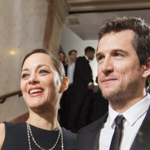Guillaume Canet et sa compagne Marion Cotillard - 40ème cérémonie des César au théâtre du Châtelet à Paris, le 20 février 2015. 