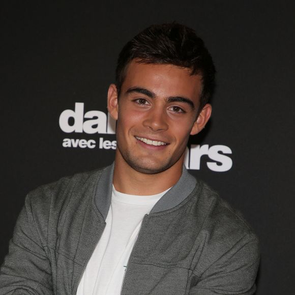 Clément Remiens - Photocall de la saison 9 de l'émission "Danse avec les stars" (DALS) au siège de TF1 à Boulogne-Billancourt. © Denis Guignebourg/Bestimage