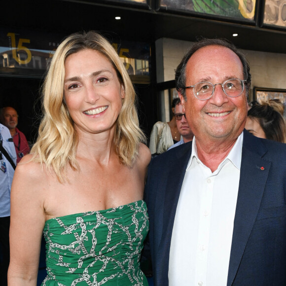 Julie Gayet et son mari François Hollande lors du 15ème festival du film francophone de Angoulême (jour 4) au cinéma CGR à Angoulême, France. © Coadic Guirec/Bestimage 