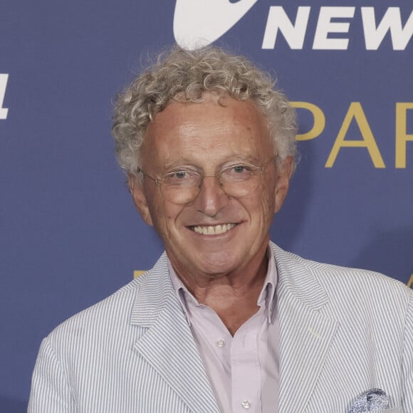 Nelson Monfort au photocall de la soirée de gala de la chaine i24News à Chaillot - Théâtre national de la Danse à l'occasion de la célébration du 2ème anniversaire de la signature des Accords d'Abraham, Paris le 5 septembre 2022. © Jack Tribeca / Bestimage 