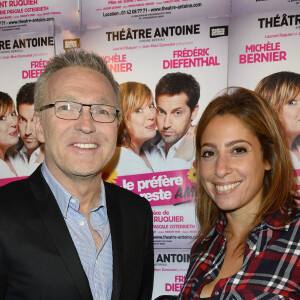 Laurent Ruquier et Léa Salamé à la 150ème représentation de la pièce "Je préfère qu'on reste amis" au théâtre Antoine à Paris le 5 novembre 2014.