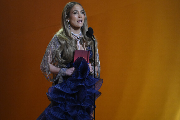Jennifer Lopez presents the award for best pop vocal album during the 65th Annual Grammy Awards at Crypto.com Arena in Los Angeles, CA, USA on Sunday, February 5, 2023. Photo by Robert Hanashiro-USA Today/SPUS/ABACAPRESS.COM 