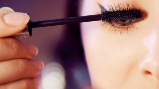 Craquez pour ces incroyables produits makeup pour les cils