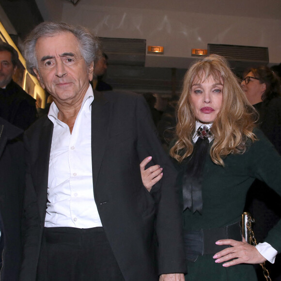 Bernard-Henri Lévy (BHL) et sa femme Arielle Dombasle - Projection du documentaire "Slava Ukraini" (Gloire à l'Ukraine) de Bernard-Henri Lévy au Cinéma Balzac à Paris, le 6 février 2023. © Bertrand Rindoff / Bestimage