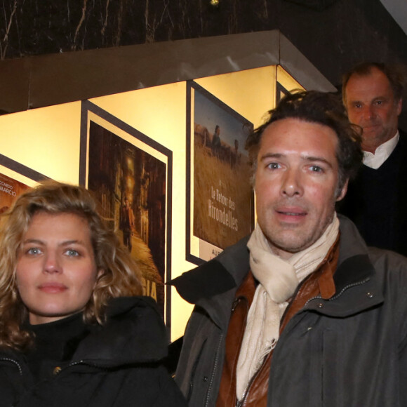 Nicolas Bedos et sa compagne Pauline Desmonts - Projection du documentaire "Slava Ukraini" (Gloire à l'Ukraine) de Bernard-Henri Lévy au Cinéma Balzac à Paris, le 6 février 2023. © Bertrand Rindoff / Bestimage