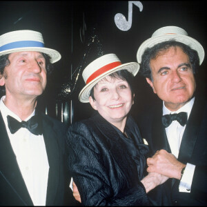 Marcel Mouloudji, Zizi Jeanmaire et Guy Béart en 1988