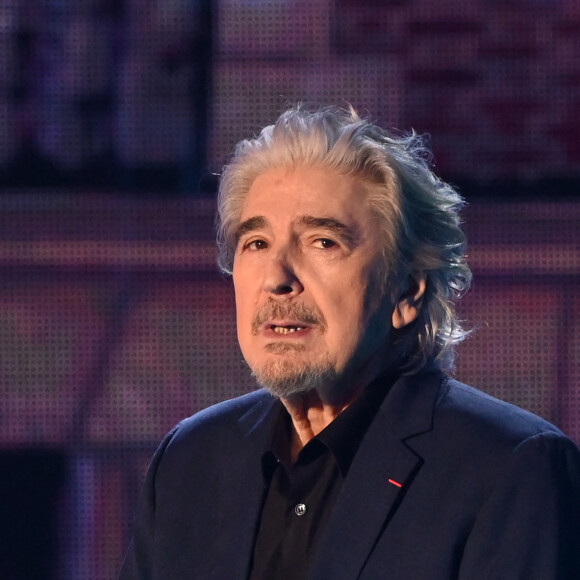 Serge Lama (Victoire d'honneur) lors de la 38ème cérémonie des Victoires de la musique à la Seine musicale de Boulogne-Billancourt, France, le 10 février 2023. © Coadic Guirec/Bestimage 